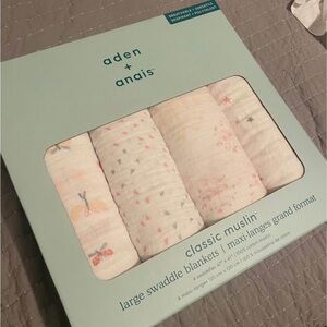 aden + anais Large Muslin Swaddle Blankets - Pink and Cream